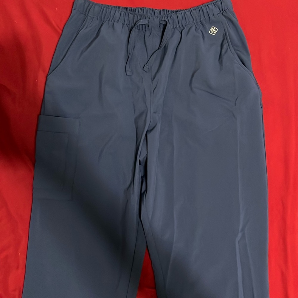 Brand New FVMA scrub set